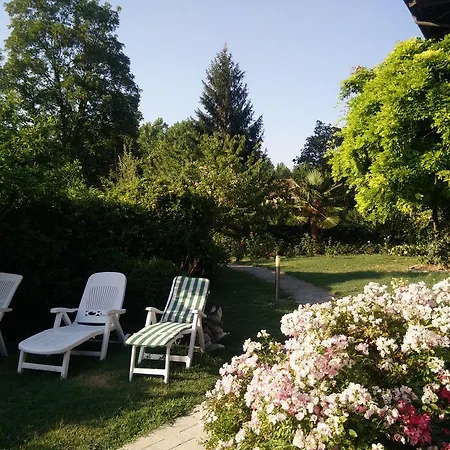 Guest house Affittacamere Cascina Monastero Neive